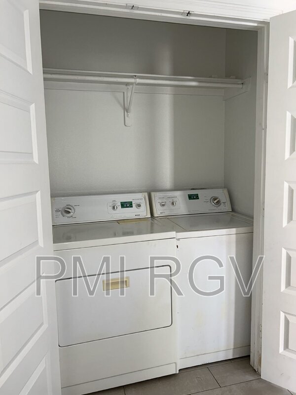 Building Photo - 3705 Paola St