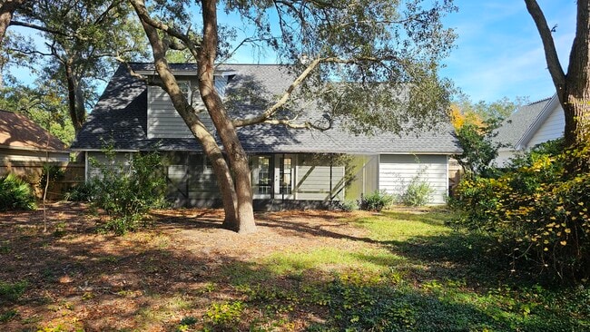 Building Photo - 406 Parkwood Pl