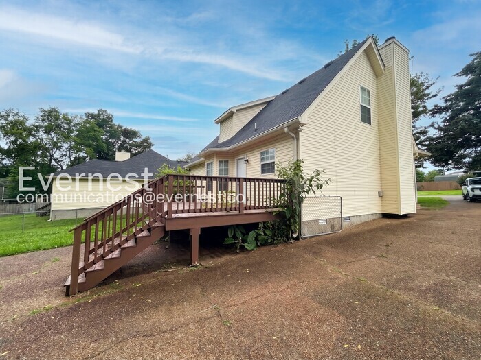 Building Photo - 2921 High Rigger Dr