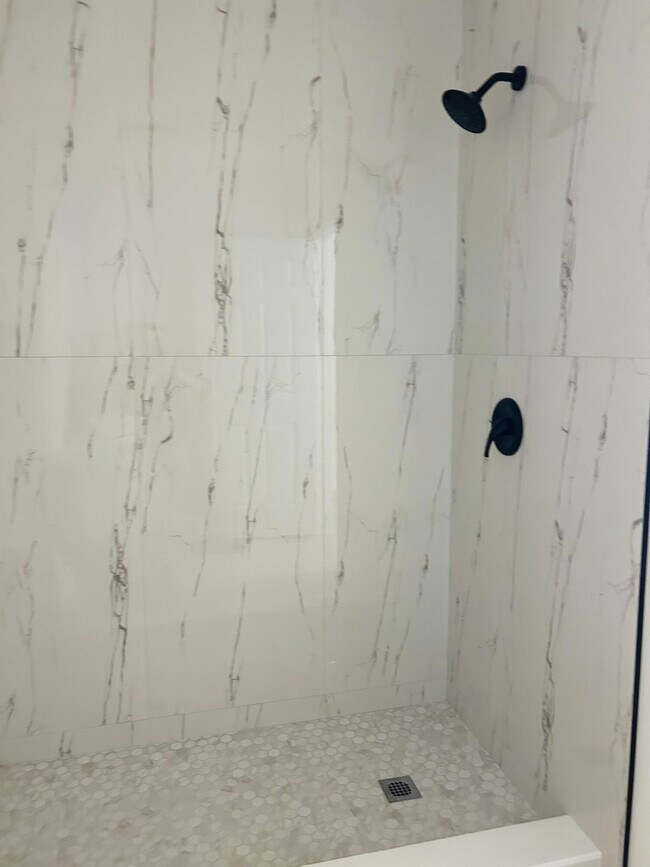 Building Photo - 12026 Suellen Cir