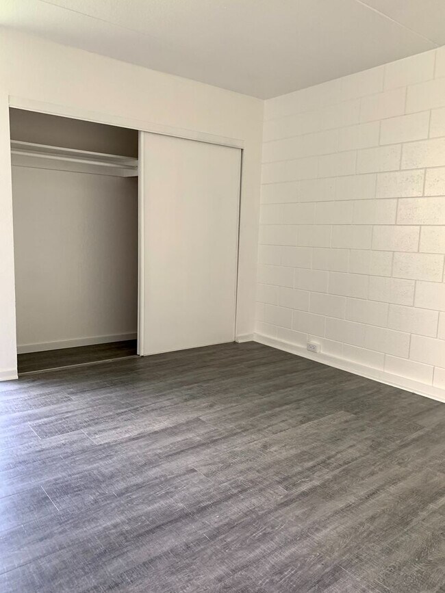 Building Photo - Mililani - Nahoa Apartments: 2 Bed, 1 Bath...