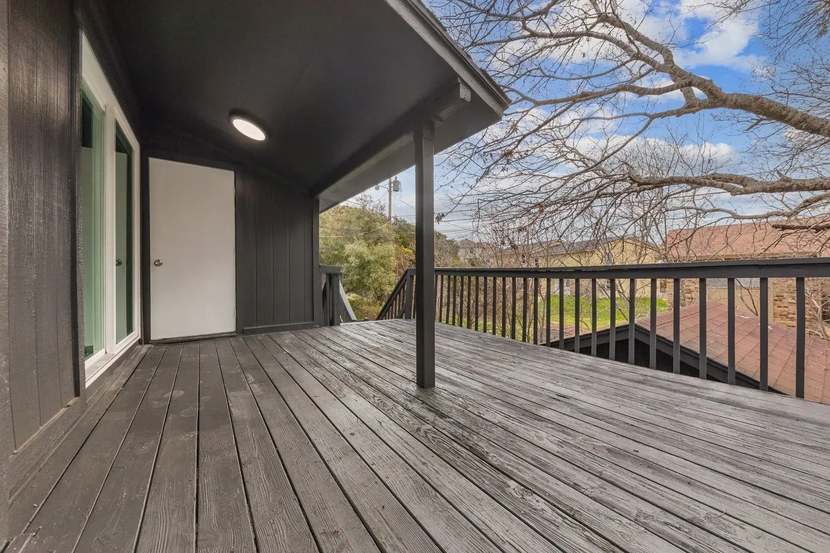 Building Photo - 124 Wind Ridge Dr