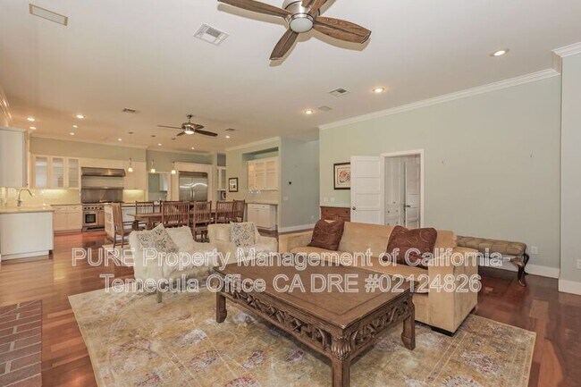Building Photo - 36475 Avenida La Cresta