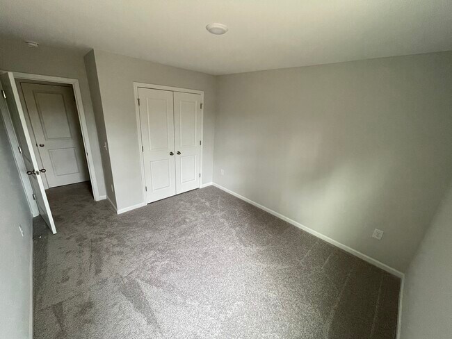 Building Photo - 3031 Ranger Dr