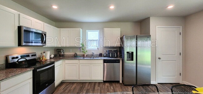 Building Photo - 116 Dogwood Ln