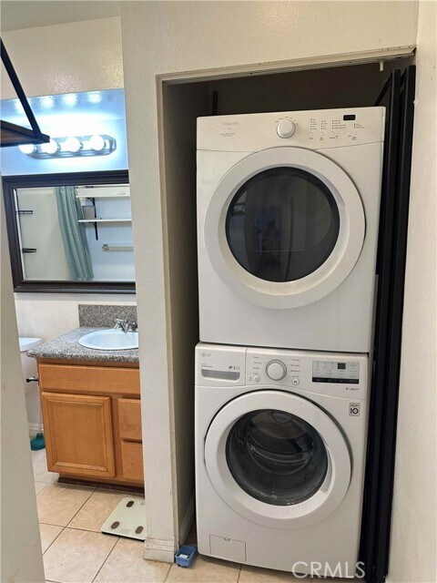 Building Photo - 1118 Valencia St