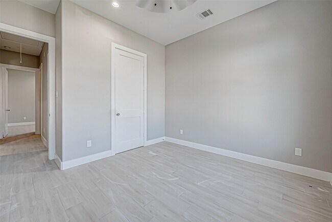 Building Photo - 3635 Needville Ave