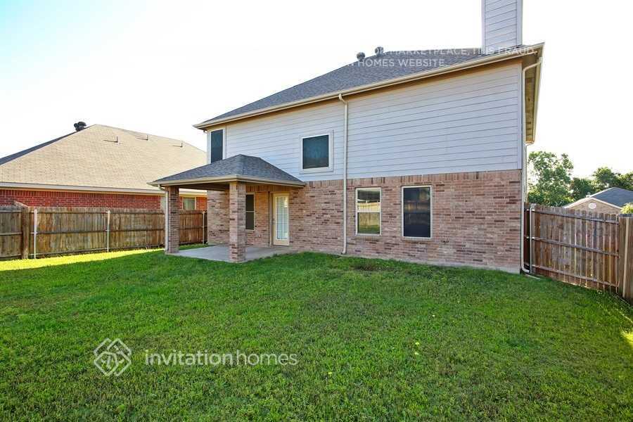 Building Photo - 2206 Brandy Dr