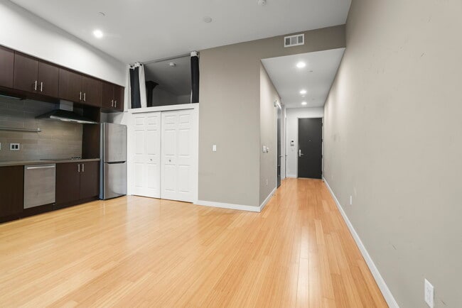 Building Photo - 16 Jessie St