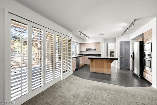 Building Photo - 7600 Painted Dunes Dr