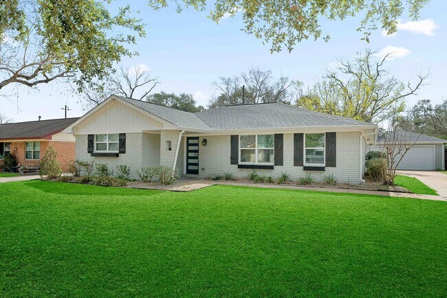 Building Photo - 5515 Warm Springs Rd