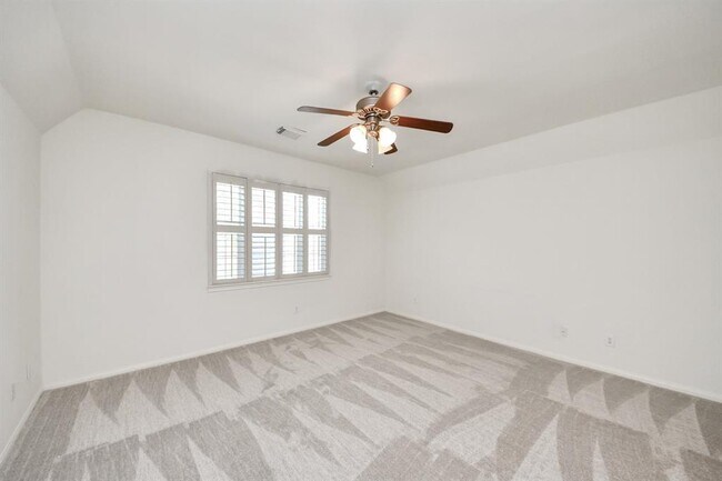Building Photo - 3811 Parkside Dr