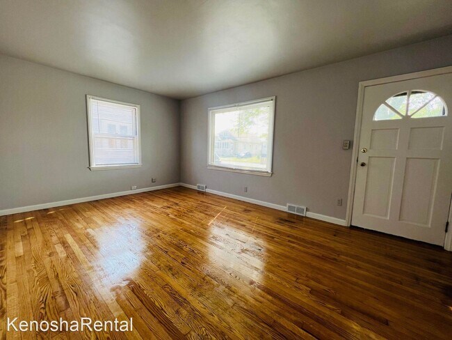 Building Photo - 3 br, 2 bath House - 5015 29th Avenue