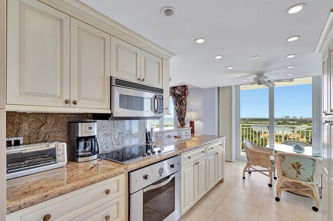 Building Photo - 500 Ocean Dr