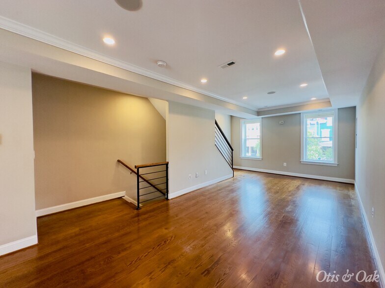 Building Photo - 3542 13th St NW