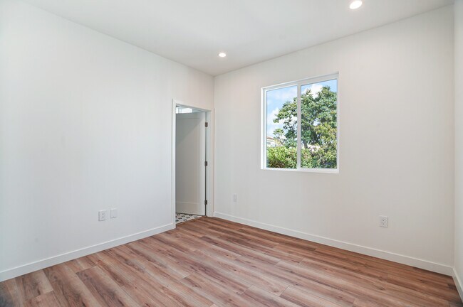 Building Photo - 5185 20th St