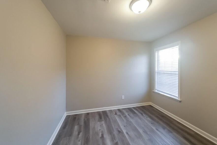 Building Photo - 7931 Claredale Dr
