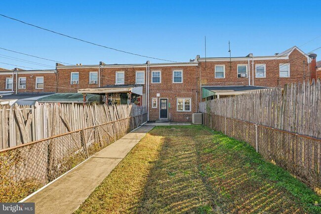 Building Photo - 7532 Rabon Ave