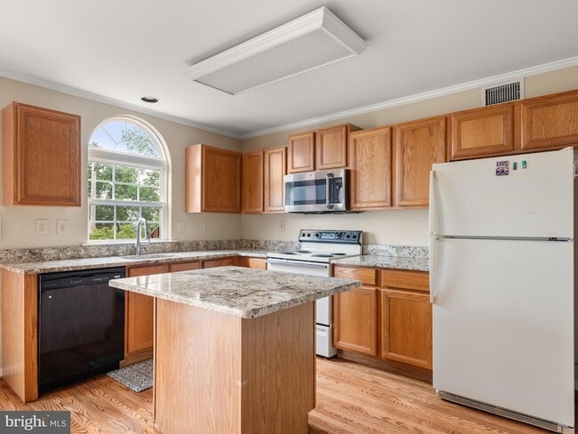 Building Photo - 1002 Harbour Ridge Ln