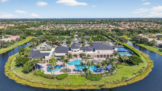 Building Photo - 6833 Watertown Dr