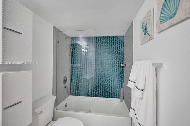 Building Photo - 19601 E Country Club Dr