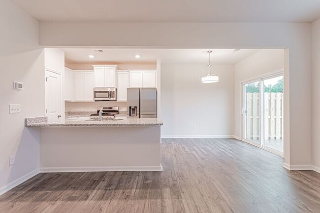Building Photo - Brand New Townhome in Peachtree Park in Du...