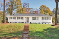 Building Photo - 5329 Seacroft Rd