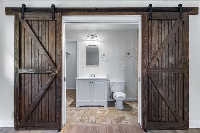 Building Photo - 912 Warfield Way