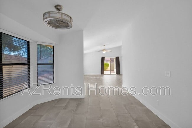 Building Photo - 3841 E Bighorn Ave