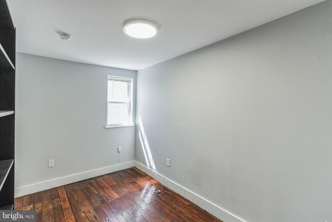 Building Photo - 1514 S Mole St