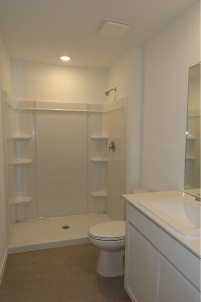 Building Photo - 5122 Red Drum Dr