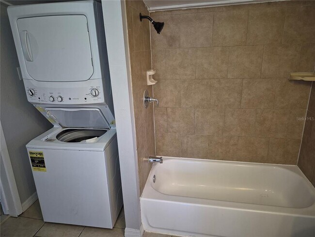 Building Photo - 3104 E Ellicott St