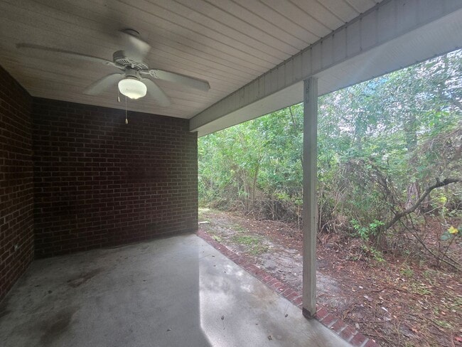 Building Photo - Brick Duplex 3/2 Home on Grandview