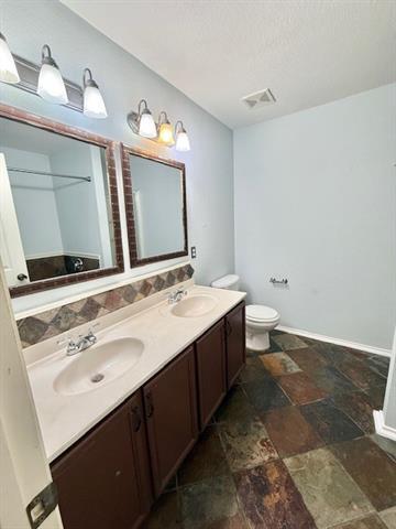 Building Photo - 1440 Water Lily Dr