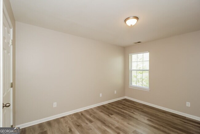 Building Photo - 428 Holland Springs Dr NW