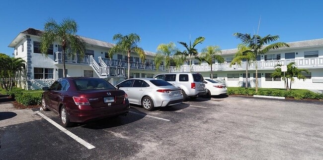 Primary Photo - 4000 NE 10th Ave