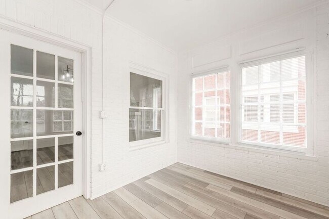 Building Photo - 58 N 20th St