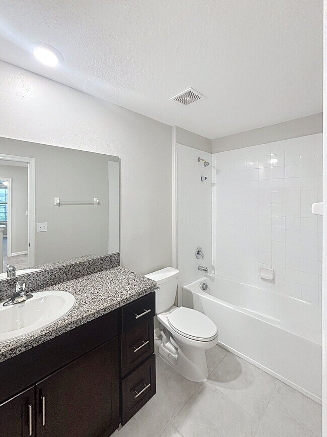 Building Photo - 7012 Samuel Ivy Dr