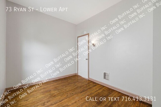 Building Photo - 73 Ryan St