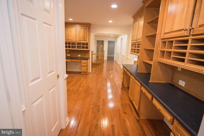 Building Photo - 5482 Royal Mile Blvd