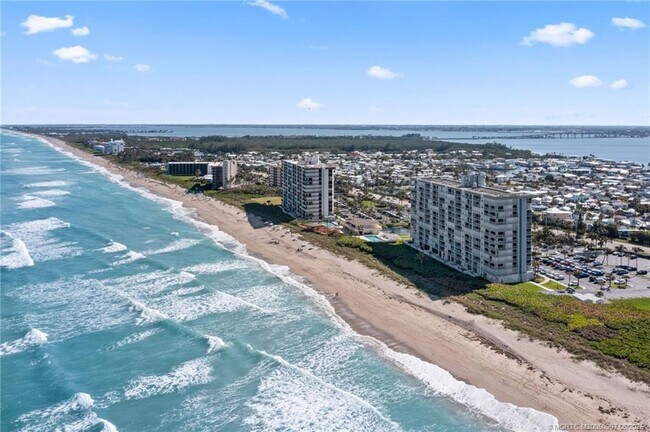 Building Photo - 10600 S Ocean Dr