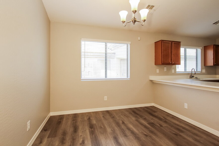Building Photo - 23257 W Cocopah St