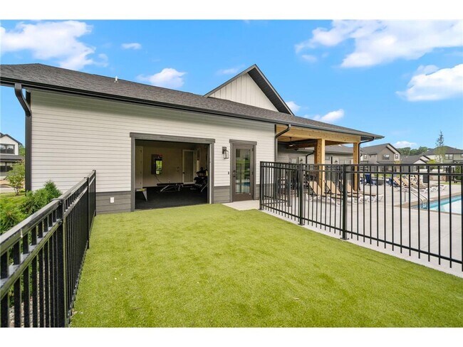 Building Photo - 6848 Aqua Trl