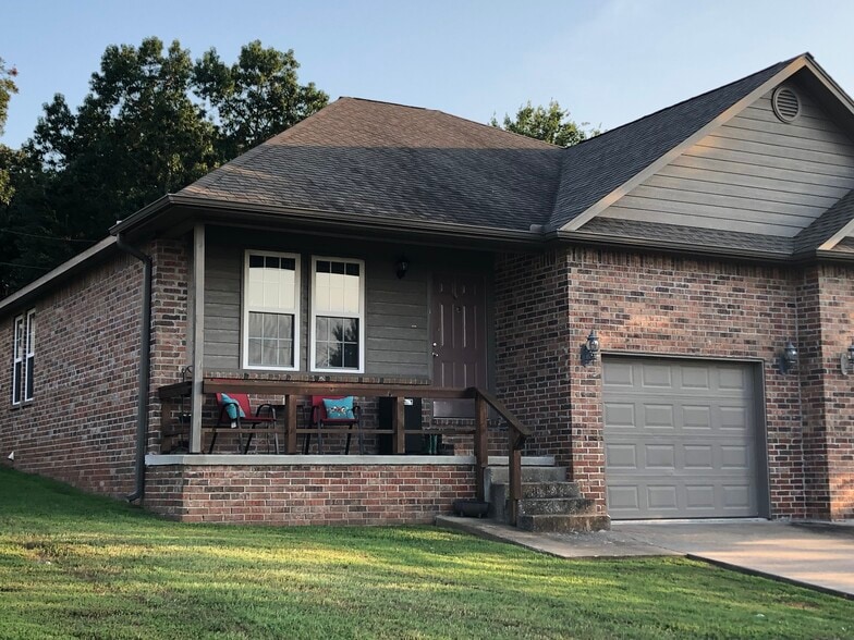 Unit #1 - 610 Rolling Hills Dr