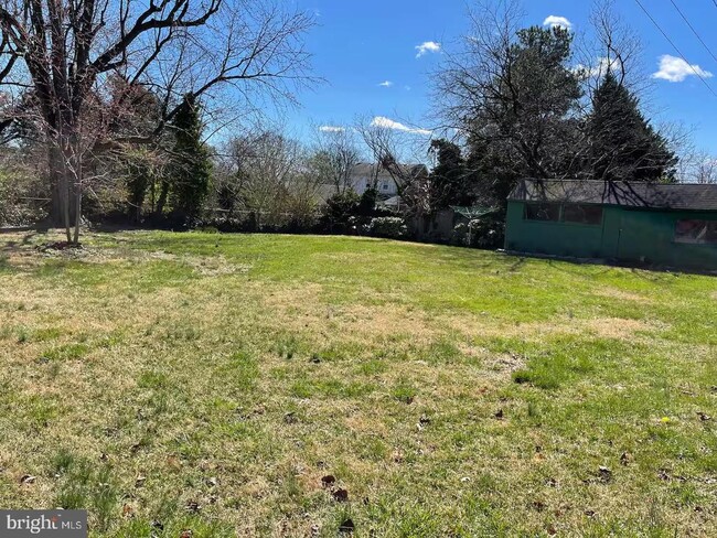 Building Photo - 6711 Beddoo St