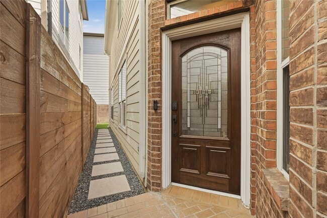 Building Photo - 1528 Birdsall St