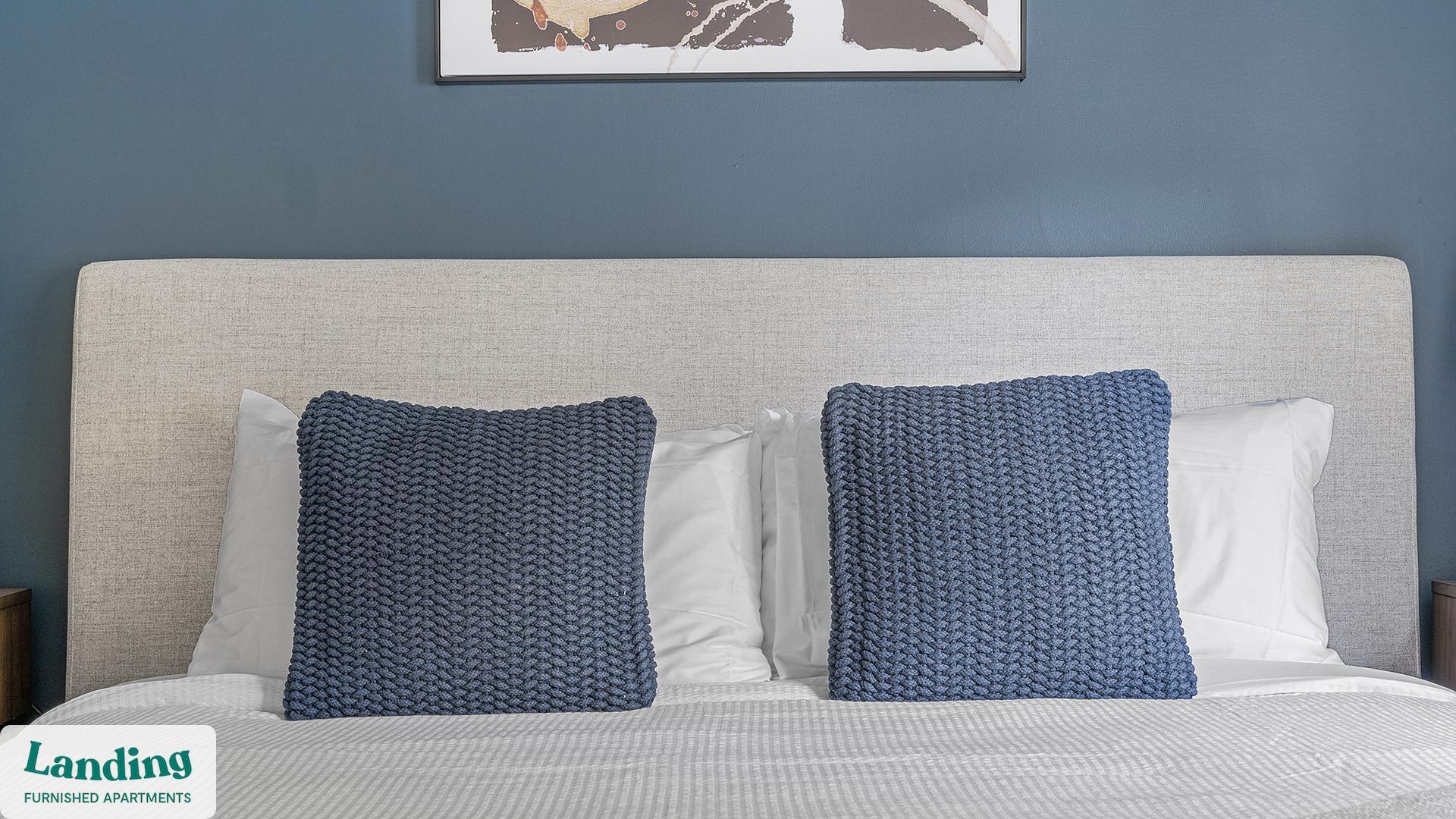 Building Photo - 2000 E Lake Pkwy