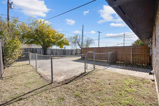 Building Photo - 1320 Willow Wood Ct