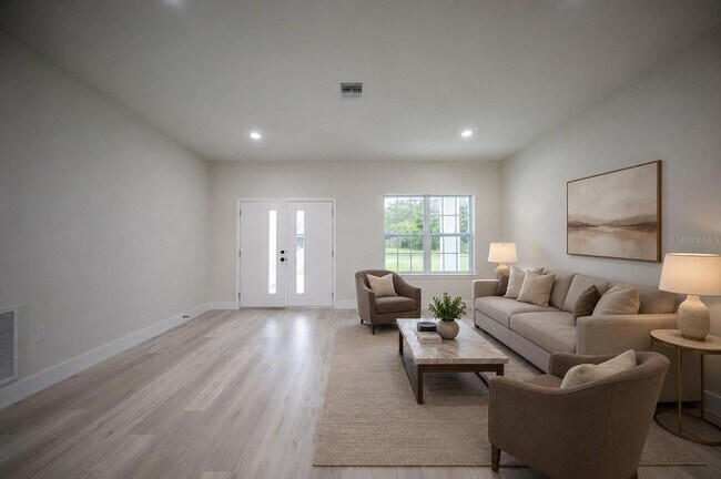 Building Photo - 3286 W Crandon Dr