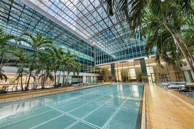 Building Photo - 1395 Brickell Ave